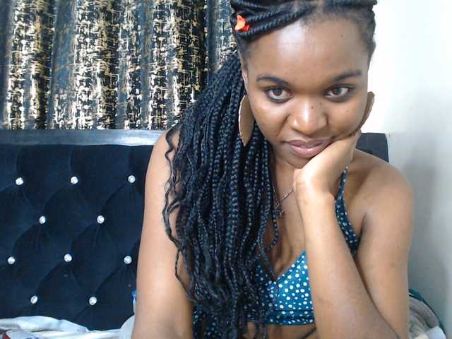 spicyvibee254 live cam on BongaCams