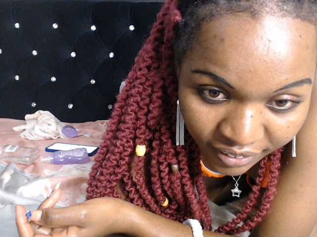 spicyvibee254 live cam on BongaCams