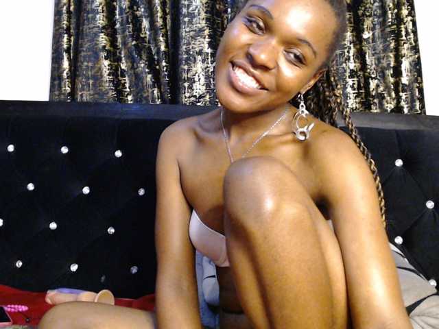 spicyvibee254 live cam on BongaCams