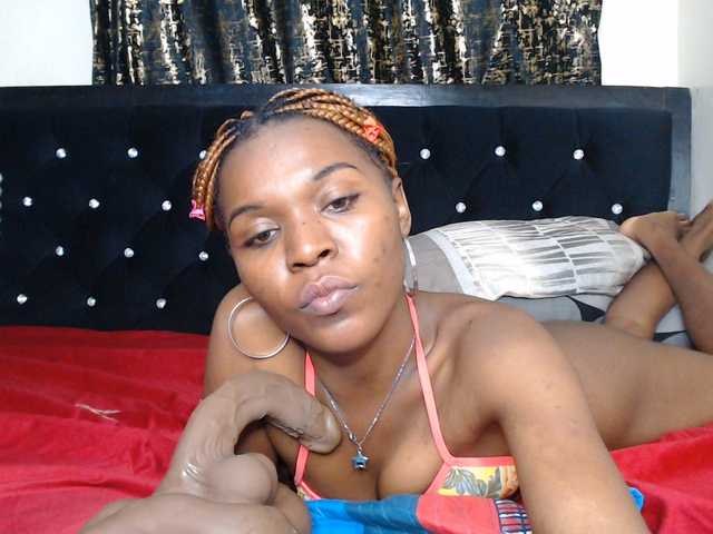 spicyvibee254 live cam on BongaCams