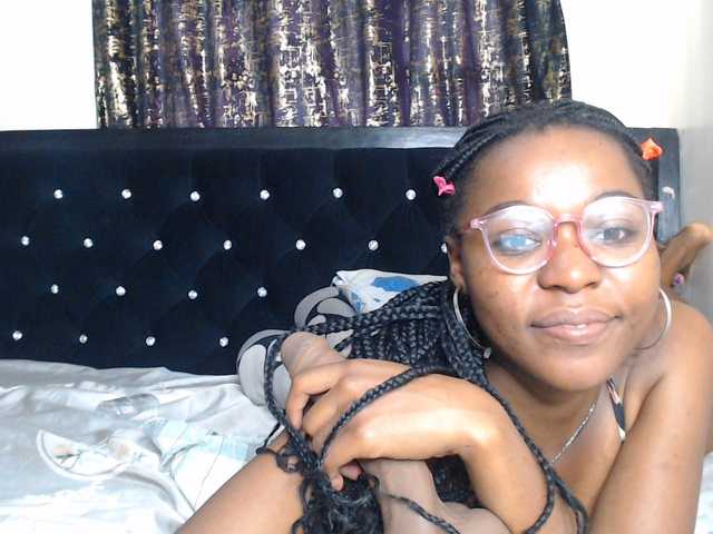 spicyvibee254 live cam on BongaCams
