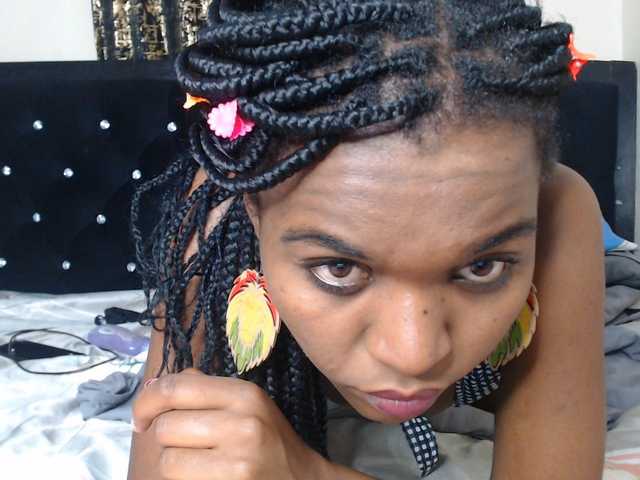 spicyvibee254 live cam on BongaCams