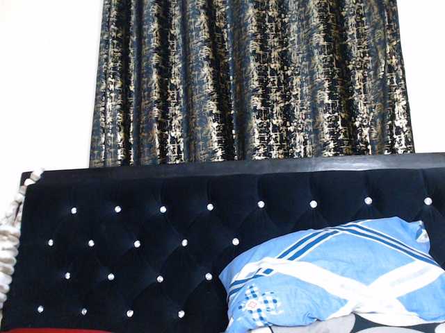 spicyvibee254 live cam on BongaCams