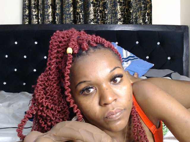 spicyvibee254 live cam on BongaCams