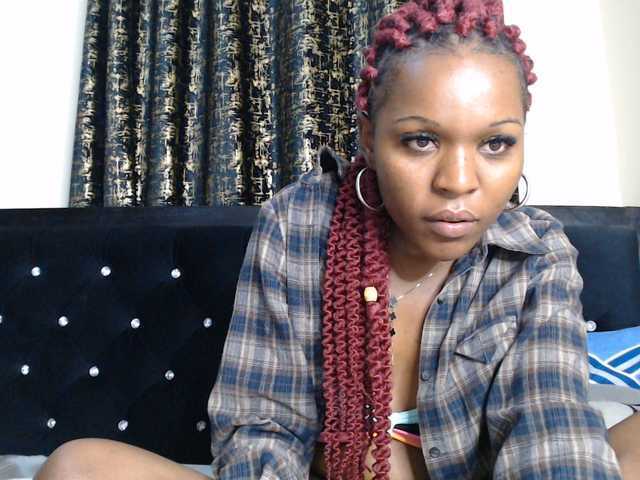 spicyvibee254 live cam on BongaCams