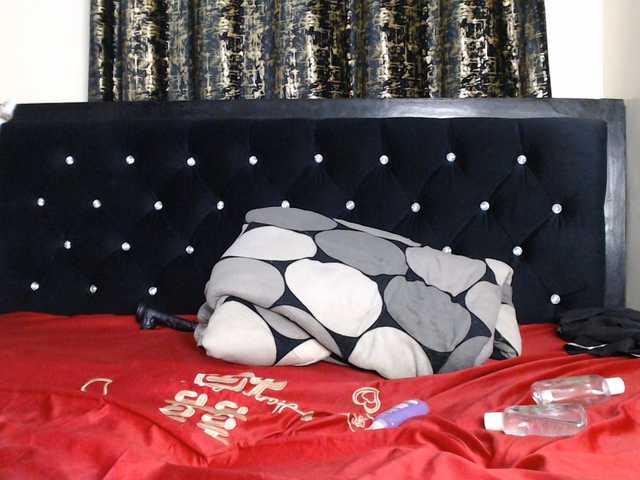 spicyvibee254 live cam on BongaCams