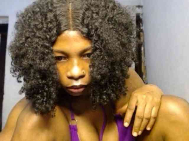 Pussyxxjuicy1 webcam