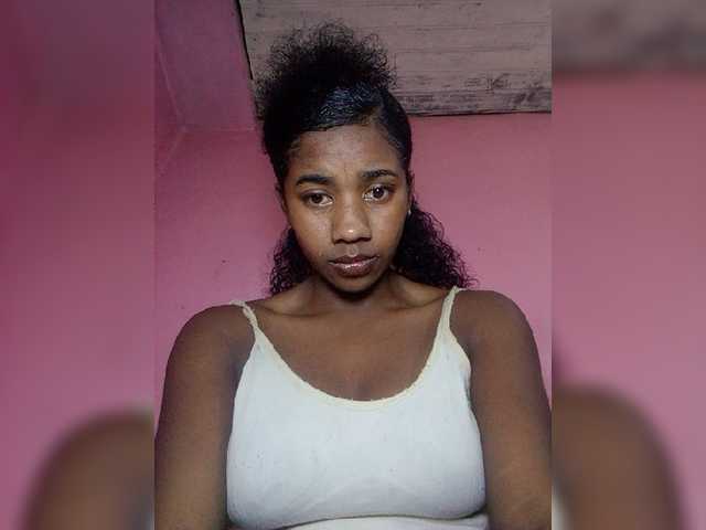 Melanied live cam on BongaCams