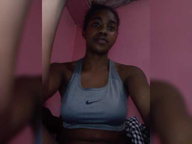 Melanied live cam on BongaCams