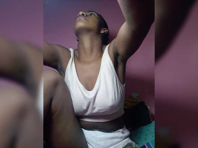 Melanied live cam on BongaCams