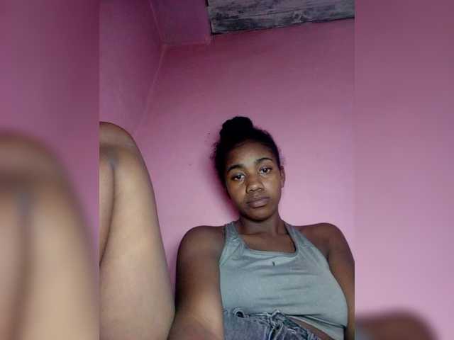Melanied live cam on BongaCams