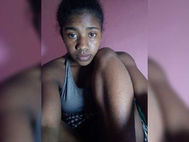 Melanied live cam on BongaCams