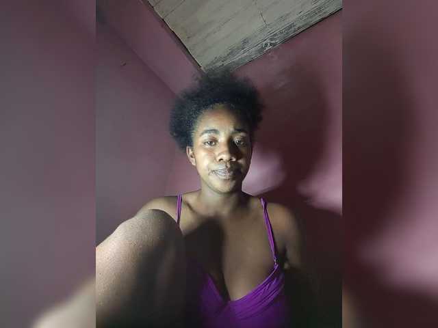 Melanied live cam on BongaCams