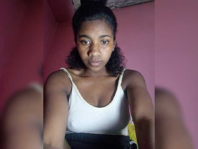 Melanied live cam on BongaCams