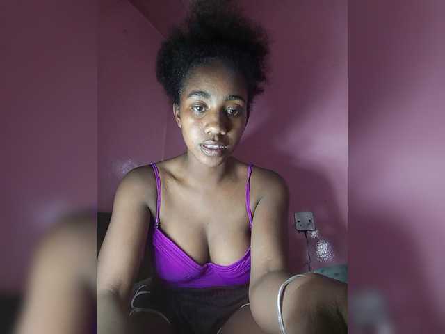 melanied cam belle