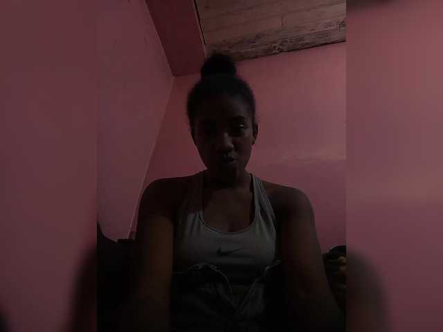 Melanied live cam on BongaCams