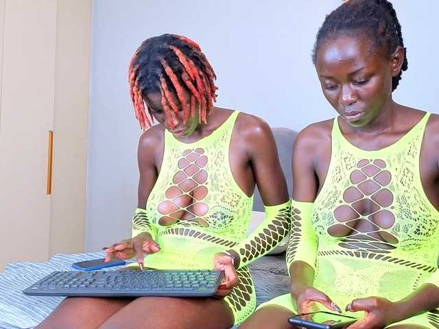 Ebony-Goddesses live webcam show