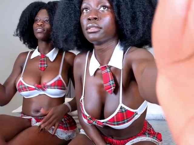 Ebony-Goddesses webcam