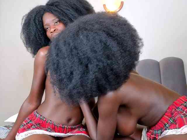 Ebony-Goddesses webcam