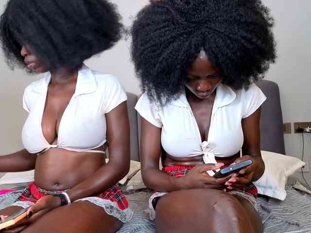 Ebony-Goddesses webcam