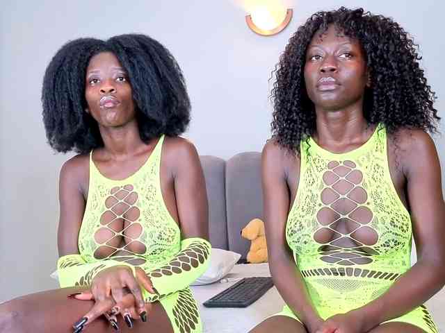 Ebony-Goddesses webcam