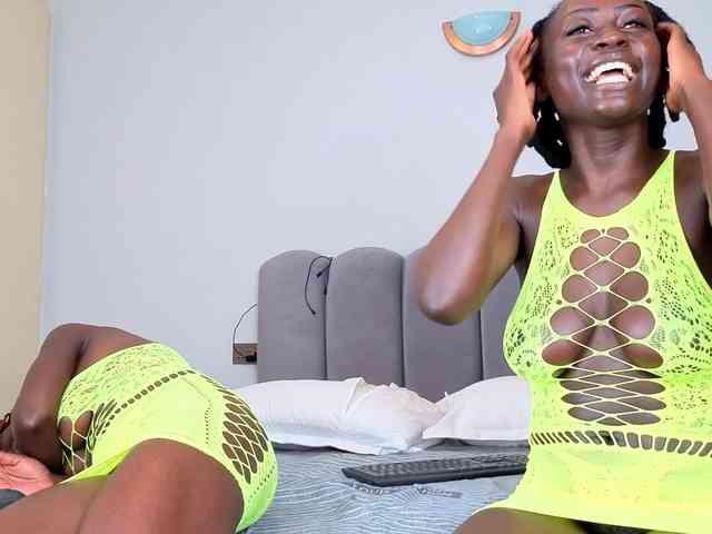 Ebony-Goddesses - Couple 