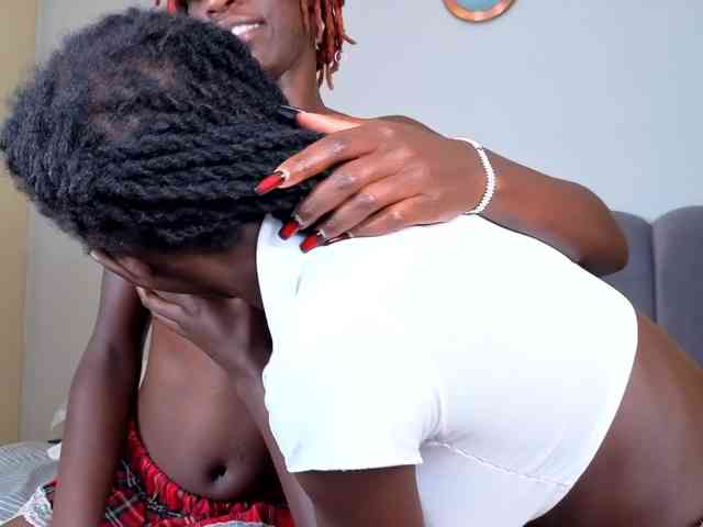 Ebony-Goddesses webcam