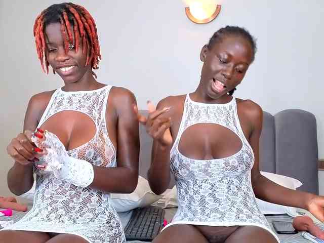Ebony-Goddesses webcam
