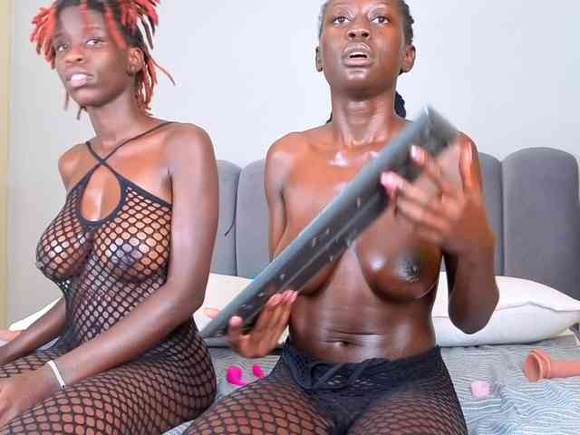 Ebony-Goddesses webcam