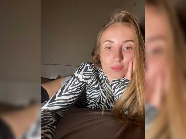 CarolinaPlastic live cam on BongaCams