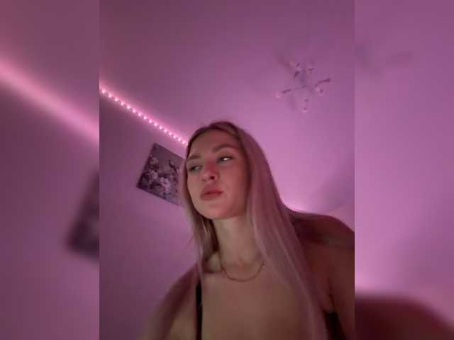 MadamSarah, en directo ahora en BongaCams