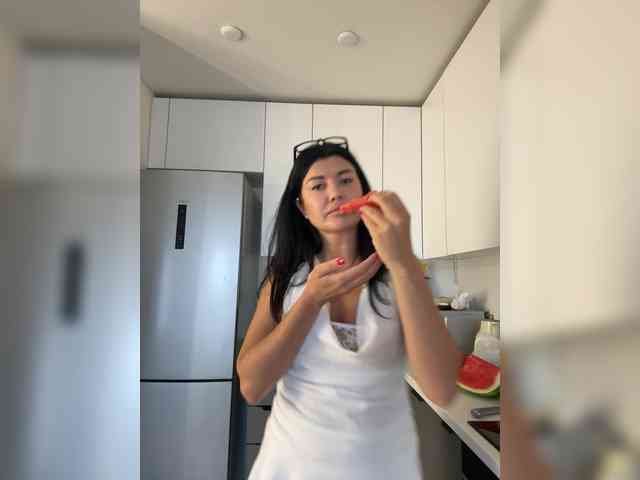KATRINSEXY webcam