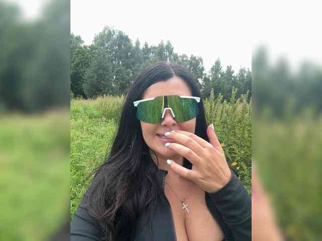 KATRINSEXY webcam