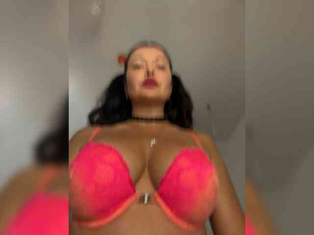 KATRINSEXY webcam