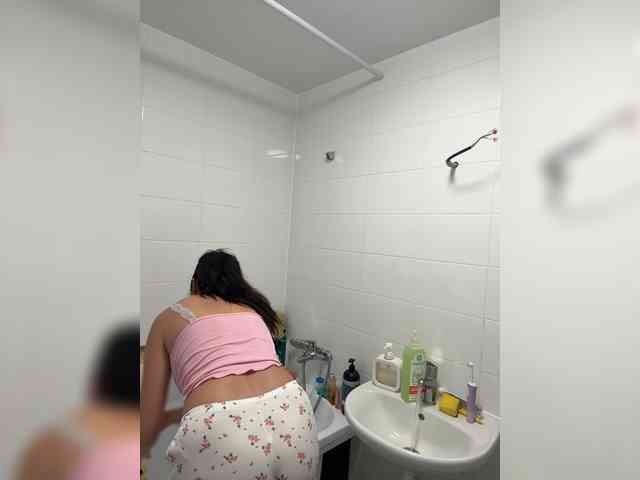 KATRINSEXY webcam