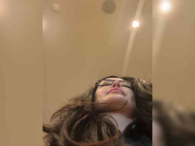 KATRINSEXY webcam