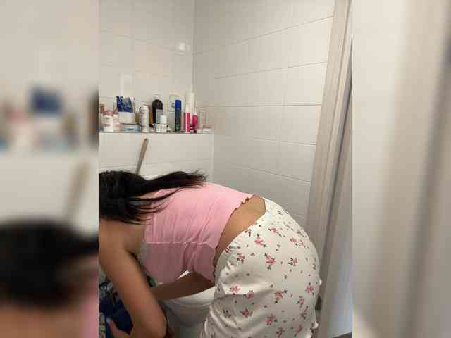 KATRINSEXY webcam