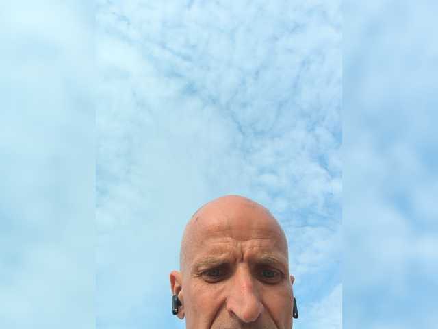 Aleksandr1105 live webcam show