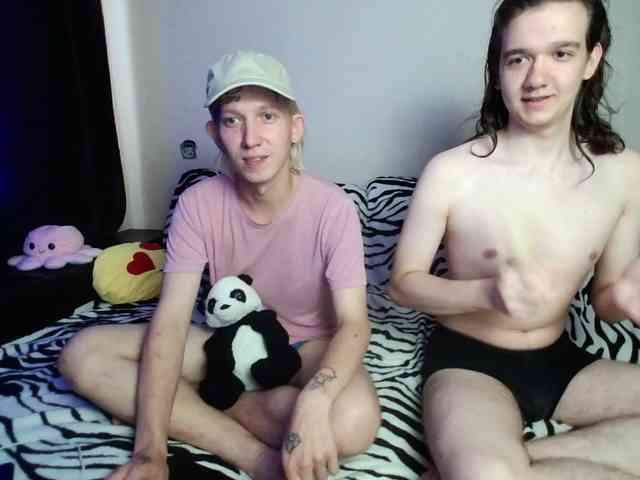 Bigtop-and-Littl... Live Webcam on BongaCams