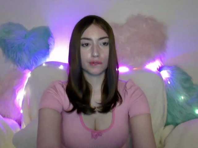 CaylinAngel live cam preview