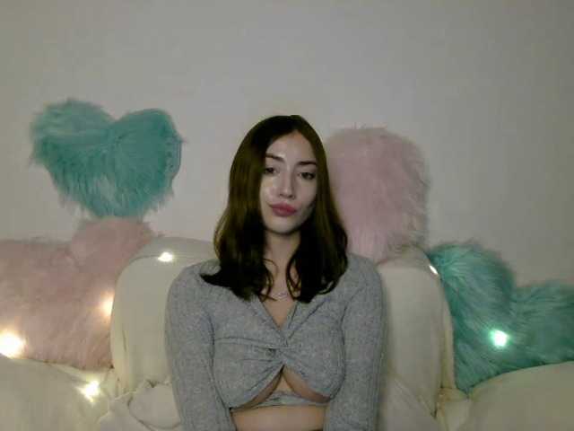CaylinAngel live cam on BongaCams