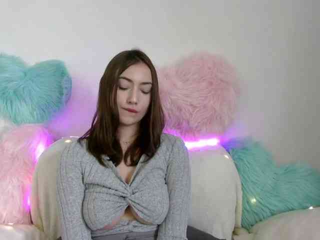 CaylinAngel webcam