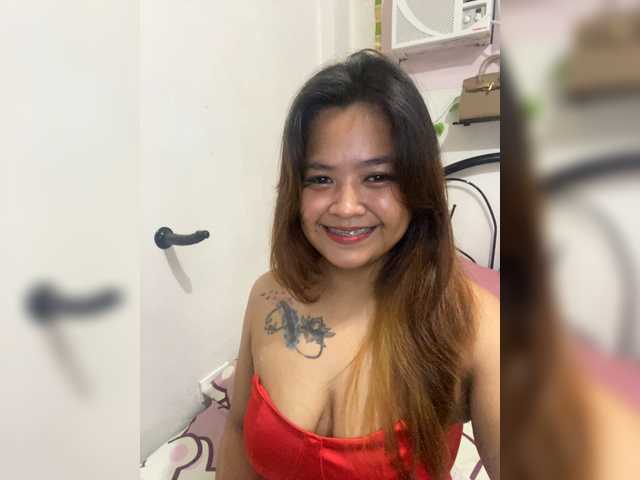 Carlajoyce27 live cam on BongaCams