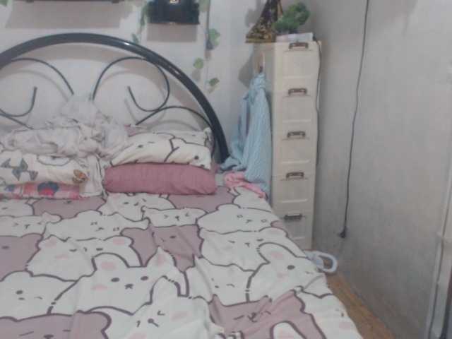 Carlajoyce27 live cam on BongaCams