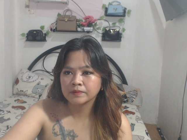 Carlajoyce27 live cam on BongaCams