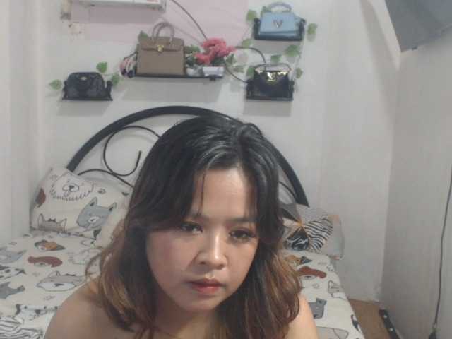 Carlajoyce27 live cam on BongaCams