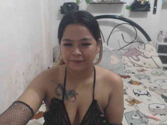 AsianPinaySexy webcam