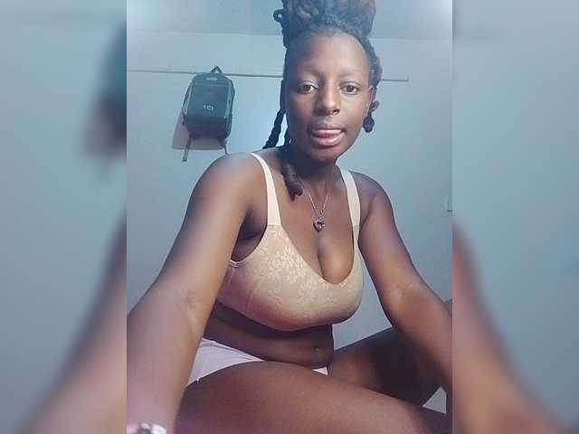 Paula006 live cam on BongaCams