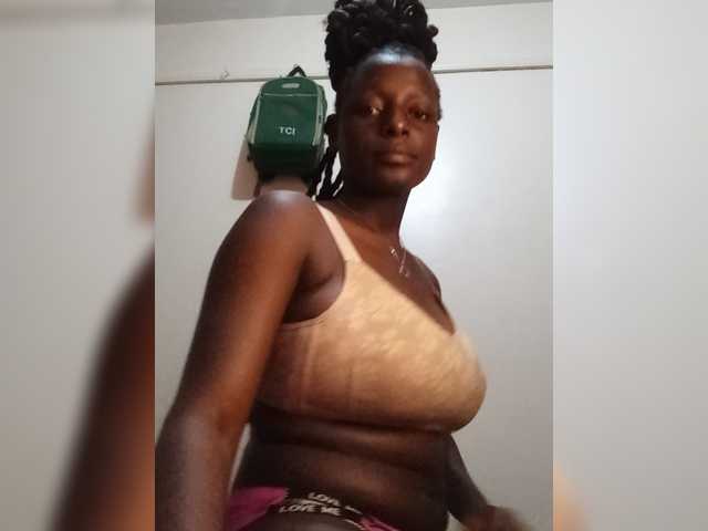 Paula006 live cam on BongaCams