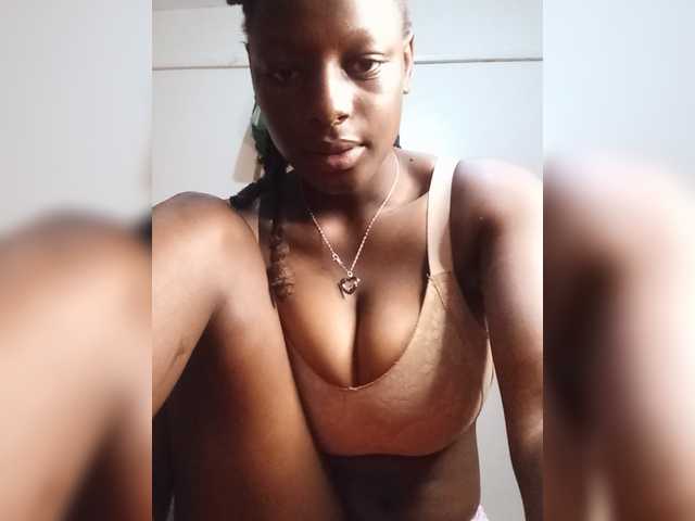 Paula006 live cam on BongaCams